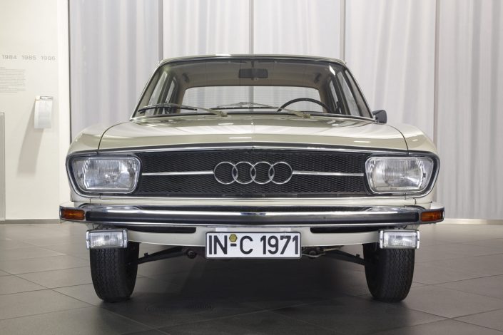 i1141340_audi_100_c1_014