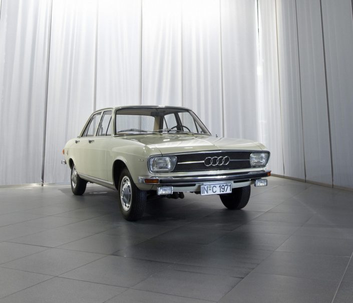 i1141344_audi_100_c1_030